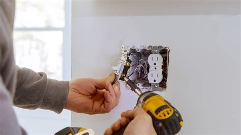 Perfectly Cut Out Electric Boxes In Drywall By Following These 